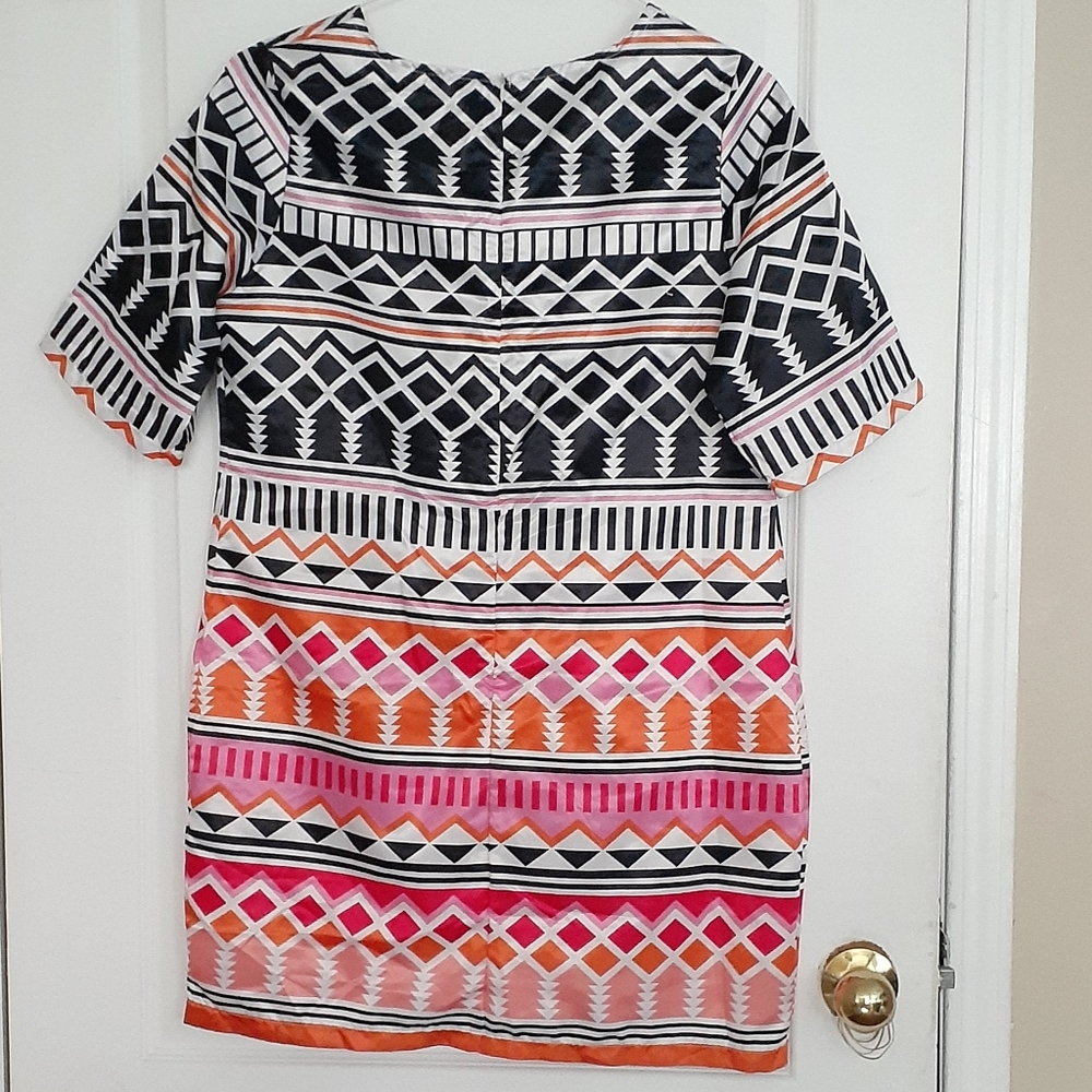 Aztic Print Dress - Picture 4 of 6